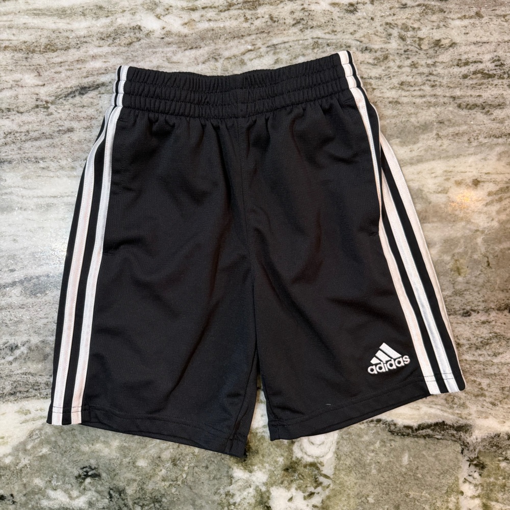 Adidas Kids Black and White Striped Shorts
Boys Small